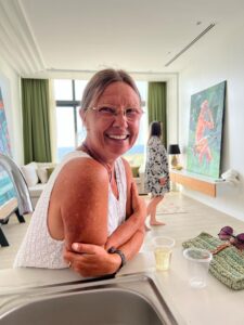 Dagmar Thiel läd ein