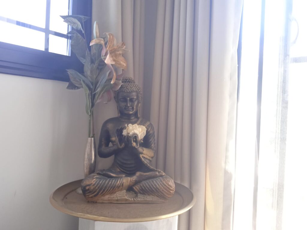Buddhafigur als Zeichen, Dagmar Thiels Ankommen auf Nordzypern