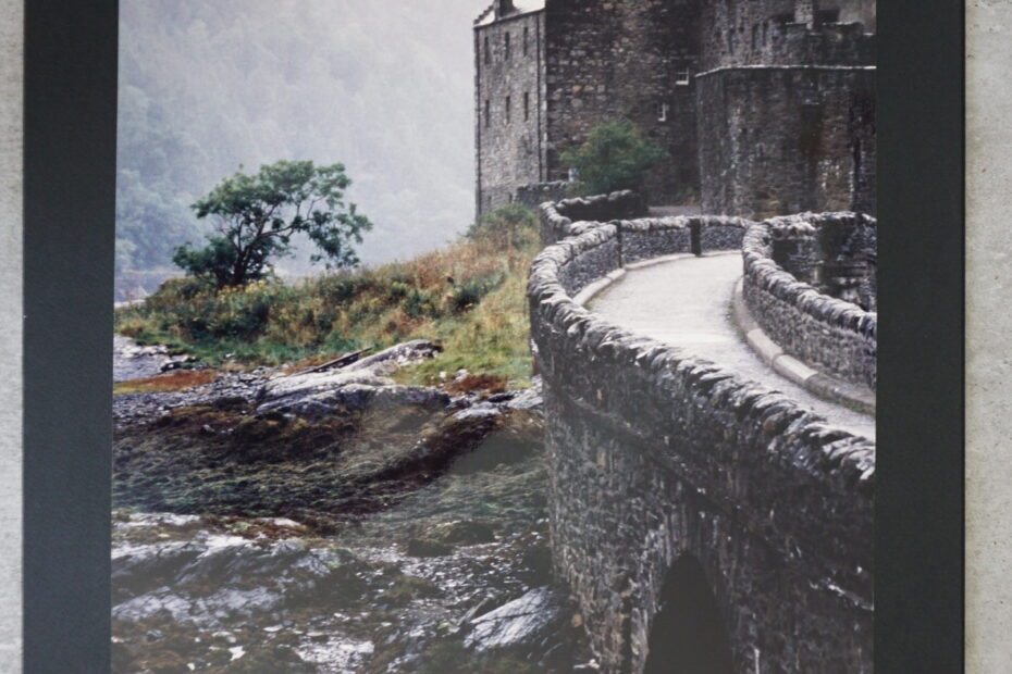 Ruine im Regen, vrgessenes, erinnern, neustart 50