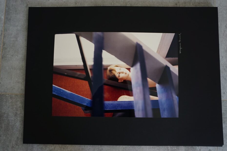 Schaufensterpuppe im Hintergrund, Bild für Warten auf den Einsatz, neustart50