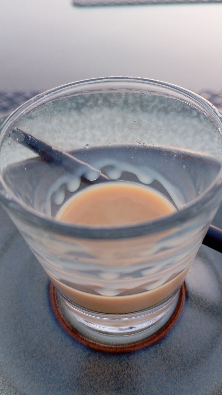 Fast leeres Glas des B-52